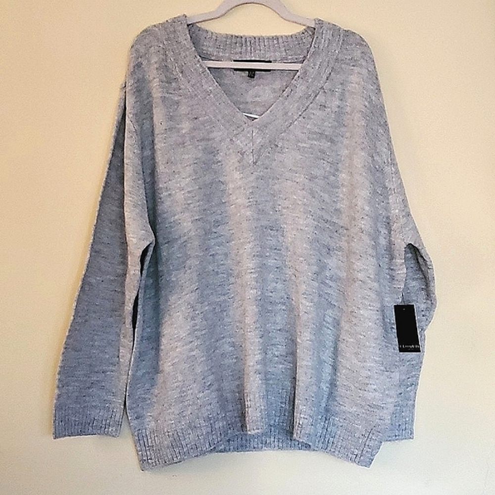 Eloquii Grey V-neck Sweater size 26/28 NWT